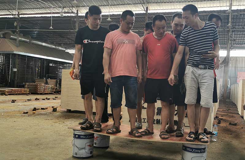 建筑模板怎么選擇？哪些廠家質(zhì)量好一點(diǎn)？