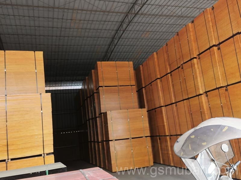 工地上的模板多少錢一張?多用2-3次，降低成本