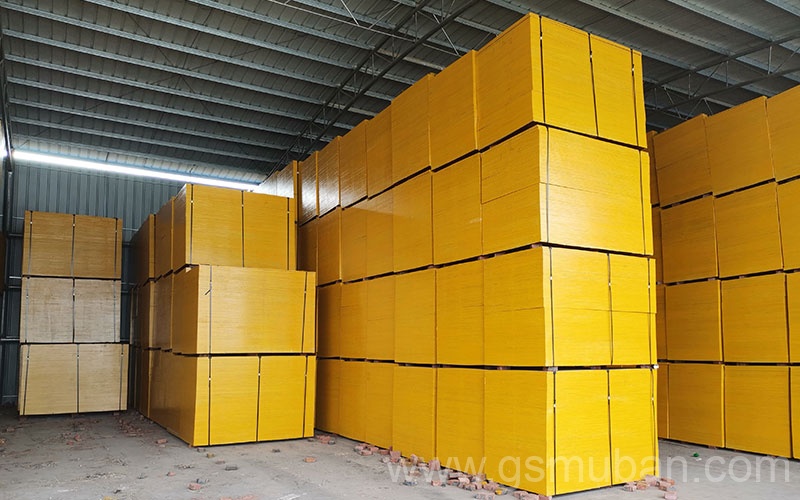 建筑膠合板種類(lèi)這么多還不知道怎么選?來(lái)看看吧! 建筑膠合板種類(lèi)這么多還不知道怎么選?來(lái)看看吧!